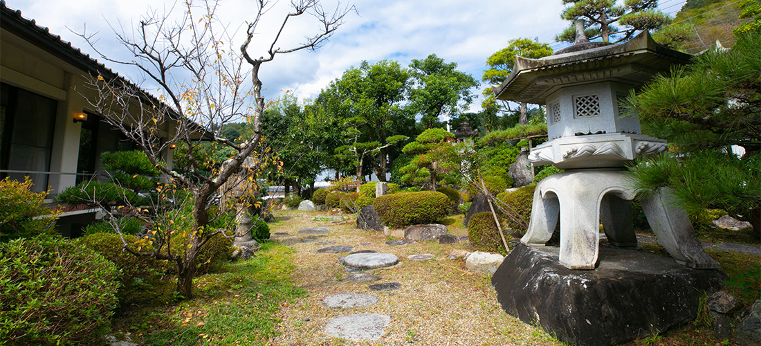 別館与兵衛